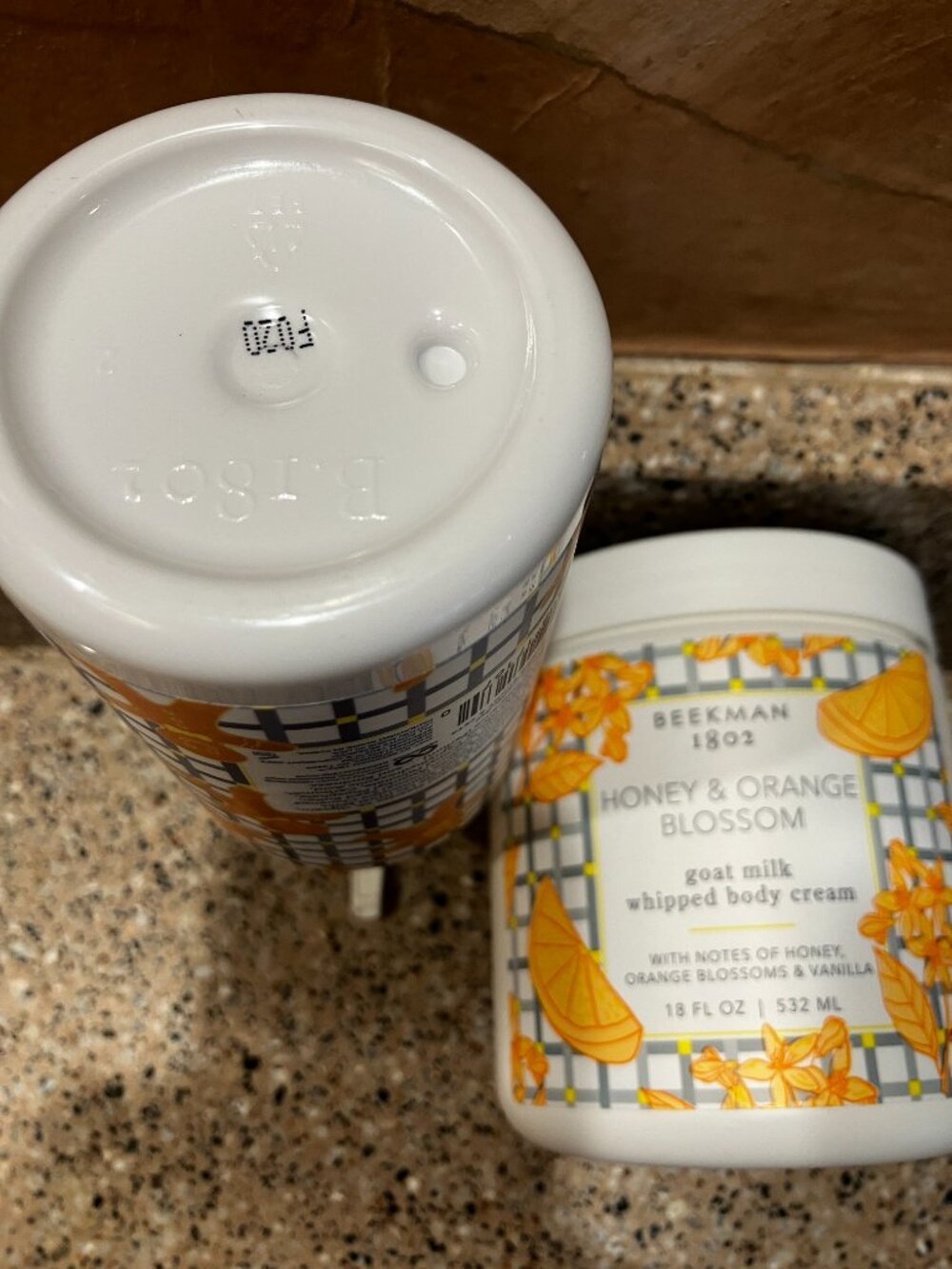 Beekman 1802 Honey & Orange Blossom Goat Milk Body Creme and Hand Creme! Sealed - Picture 3 of 6